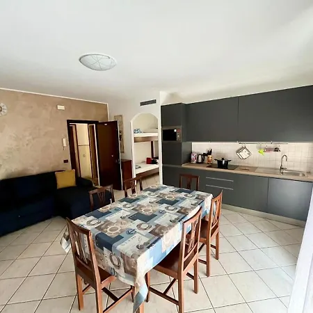 7 Posti Nel Cuore Dell'area Pedonale Con Parcheggio * بيبيوني