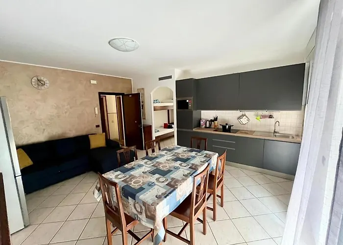 7 Posti Nel Cuore Dell'area Pedonale Con Parcheggio * Bibione