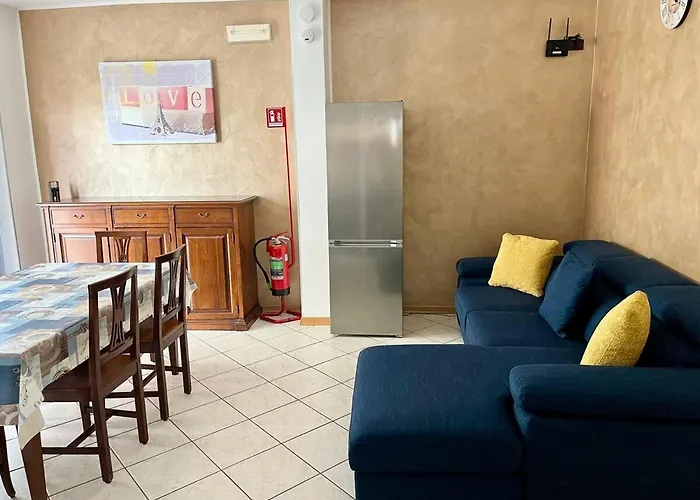 7 Posti Nel Cuore Dell'area Pedonale Con Parcheggio شقة