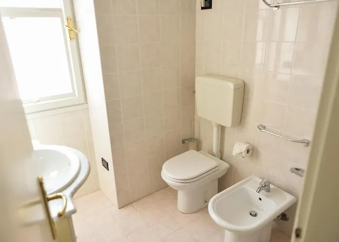 7 Posti Nel Cuore Dell'area Pedonale Con Parcheggio